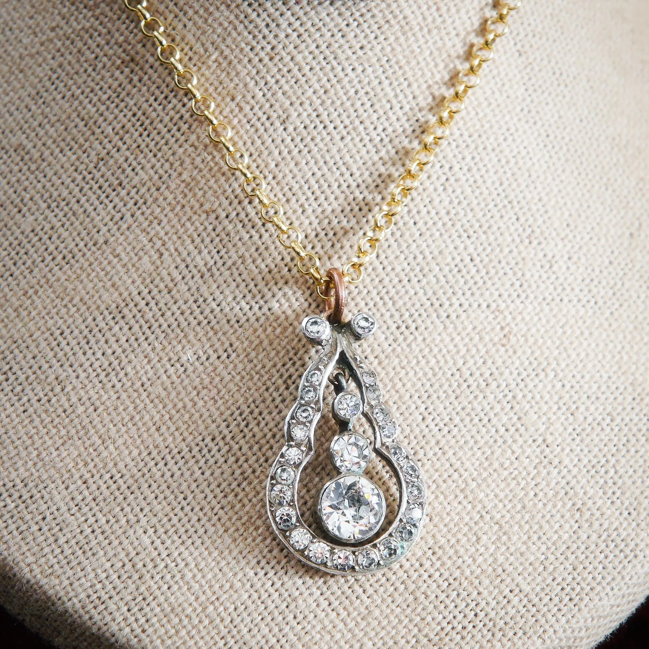 An Enchanting Antique Edwardian Paste Pendant