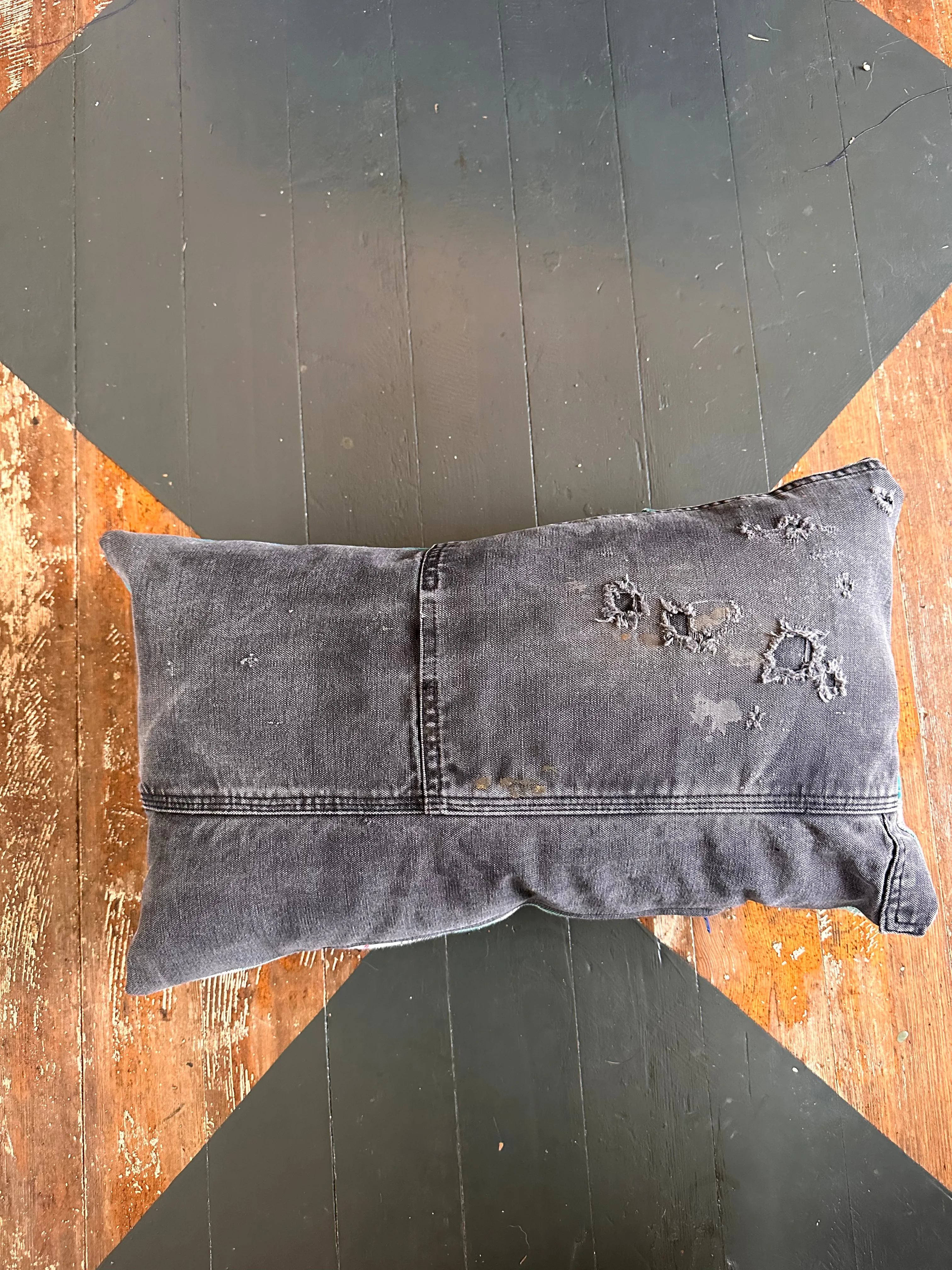 CARHARTT SCRAP PILLOW