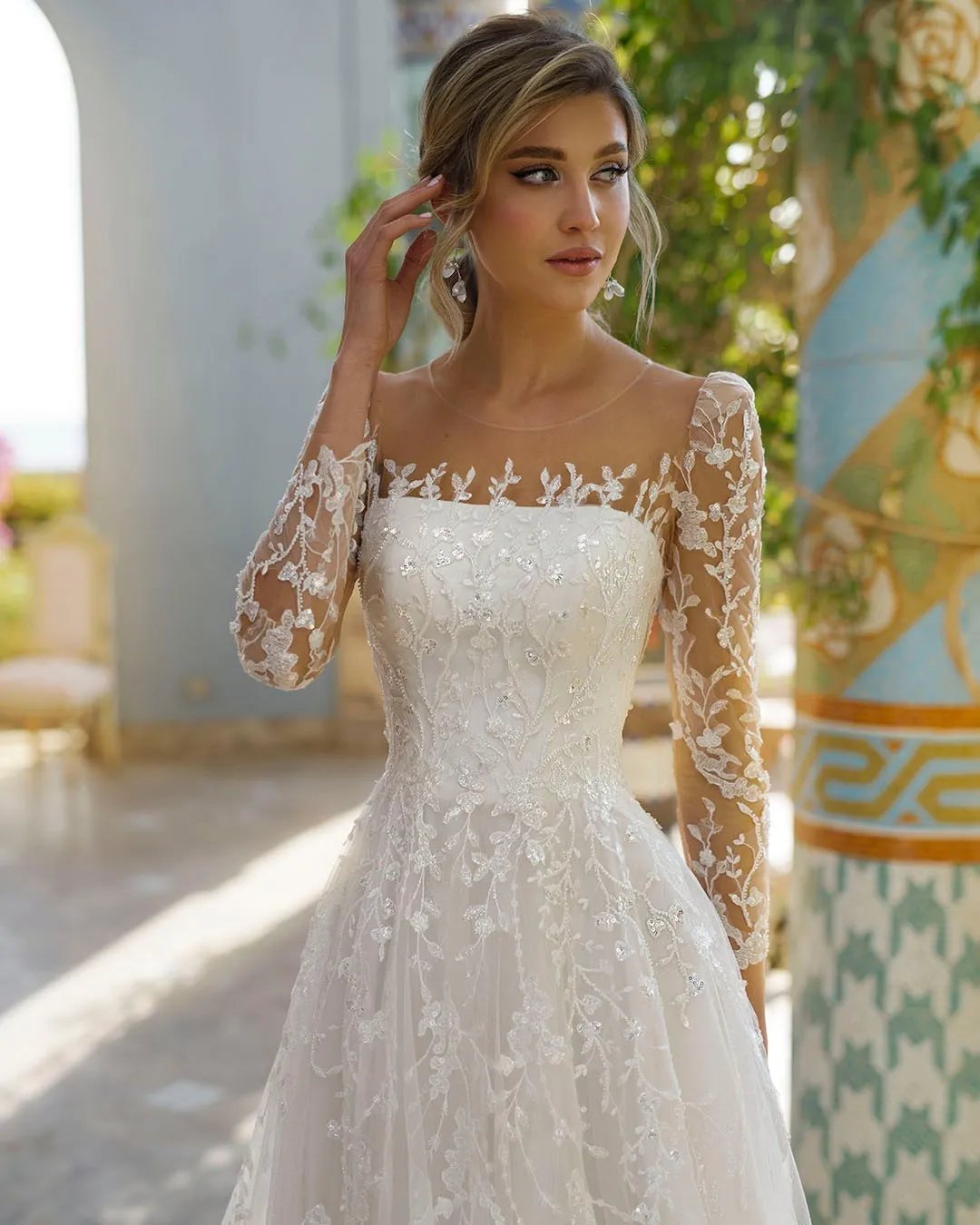 Elegant Long Sleeves A-line Applique Tulle White Wedding Dresses, WD0532