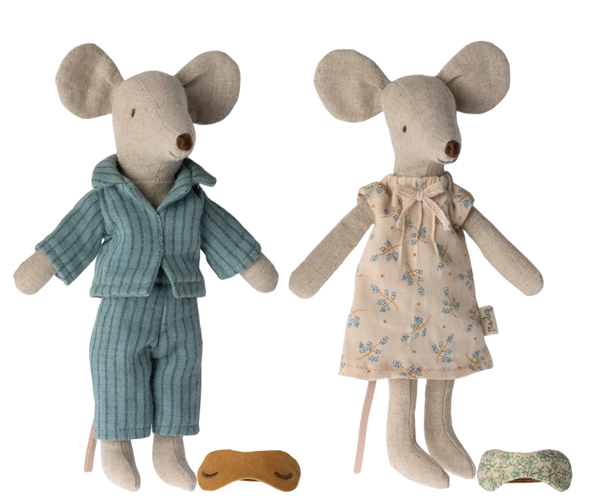 Maileg Mum and Dad Mice in a Cigar Box