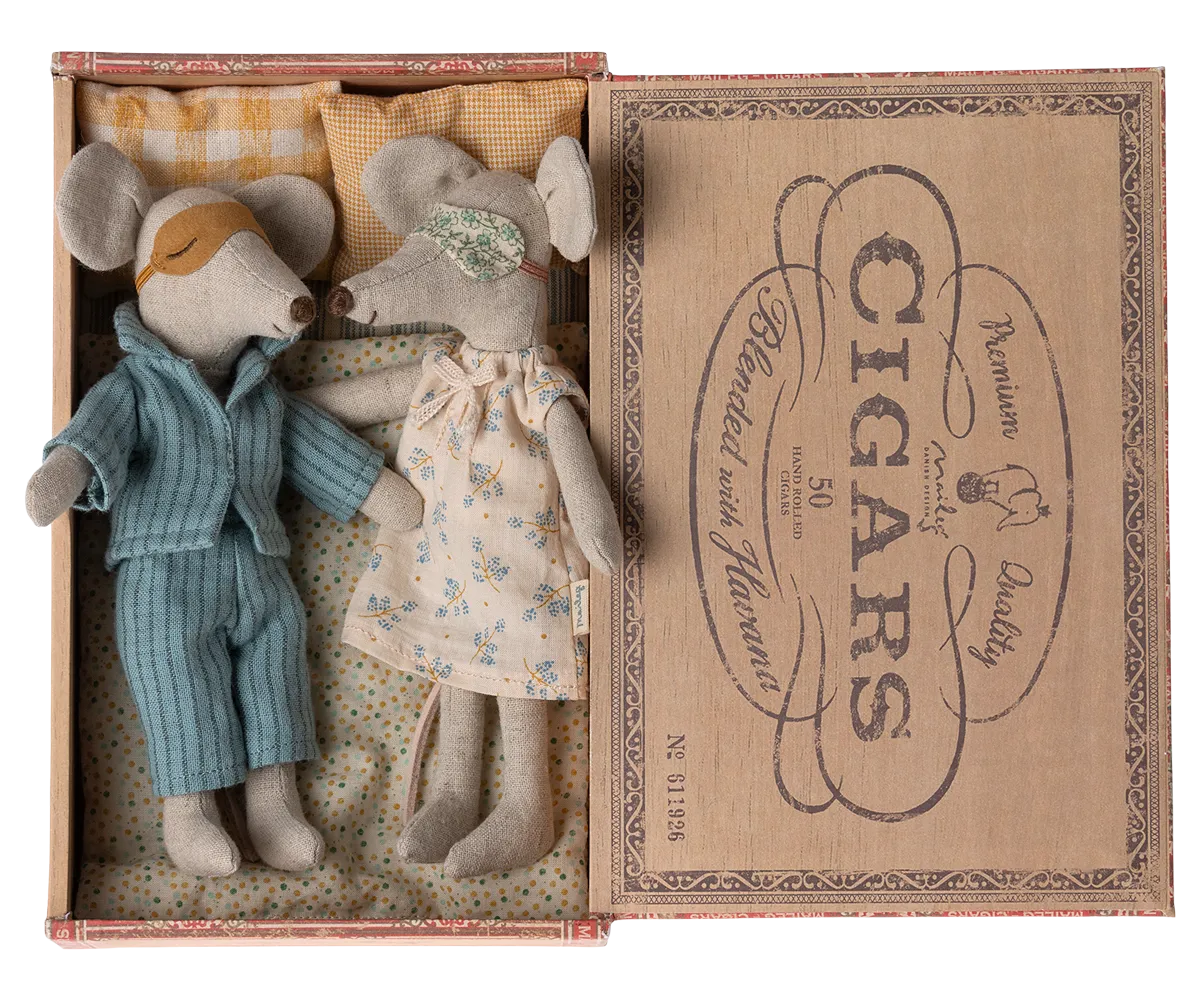 Maileg Mum and Dad Mice in a Cigar Box