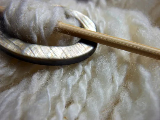 Mother of Pearl Oval Shawl Pin "Tarn"