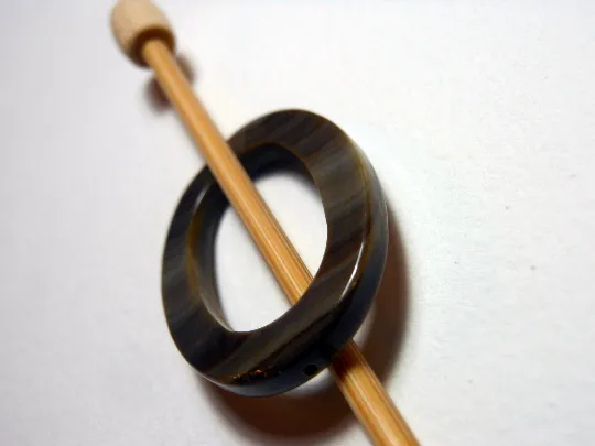 Mother of Pearl Oval Shawl Pin "Tarn"