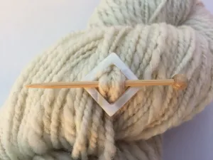 Mother of Pearl Square Shawl Pin "Go!"