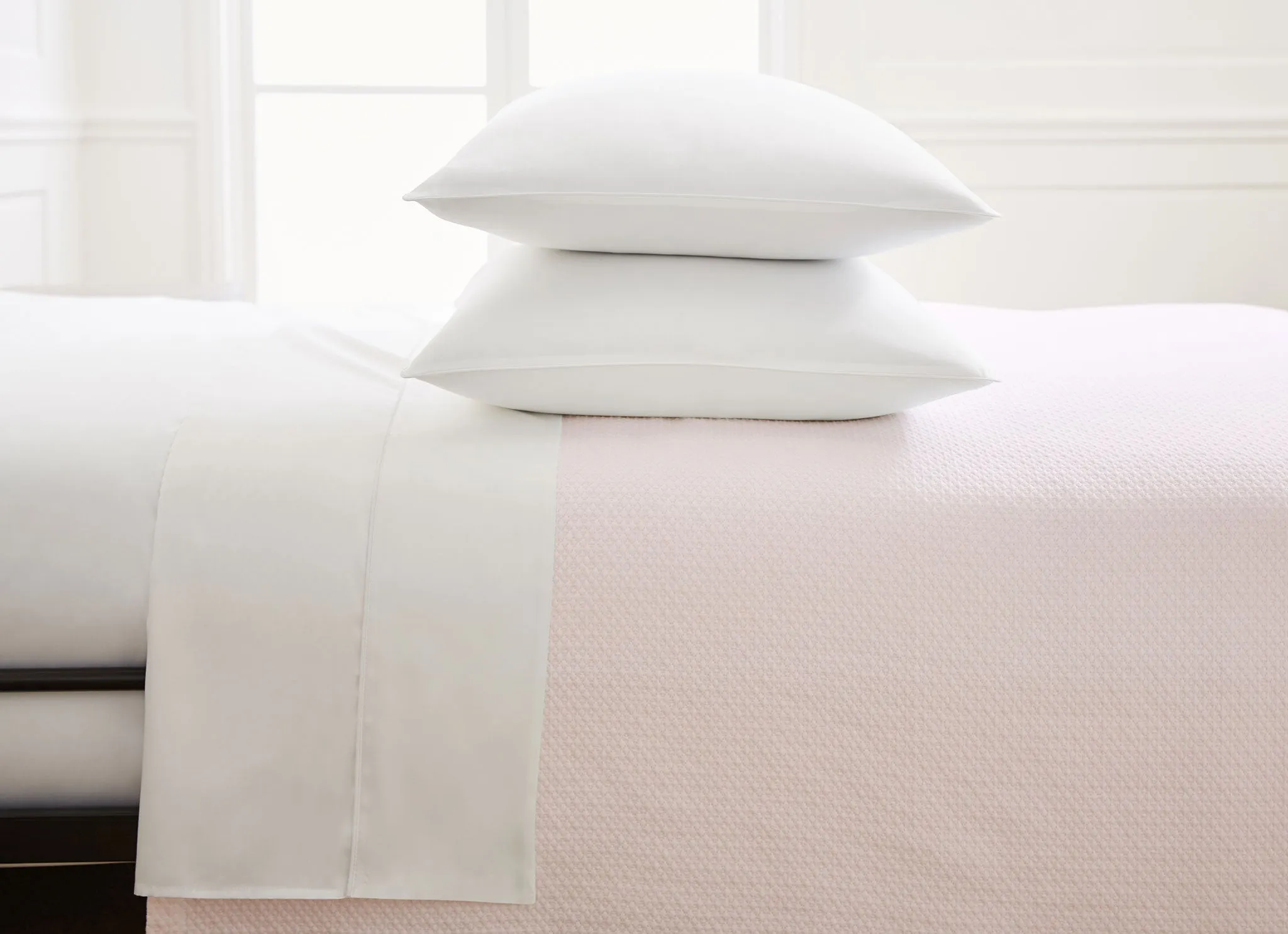 The Dream Matelasse Coverlet - Dusty Pink